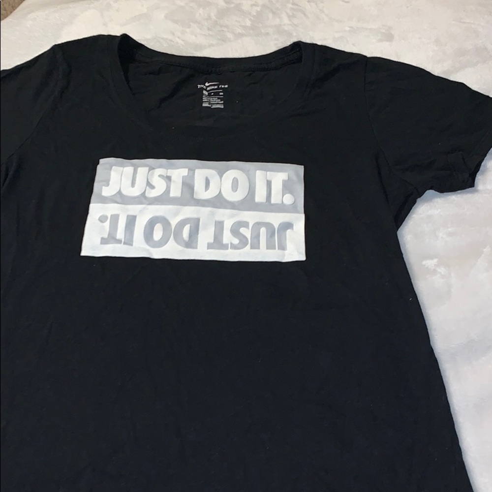 Nike t-shirt
